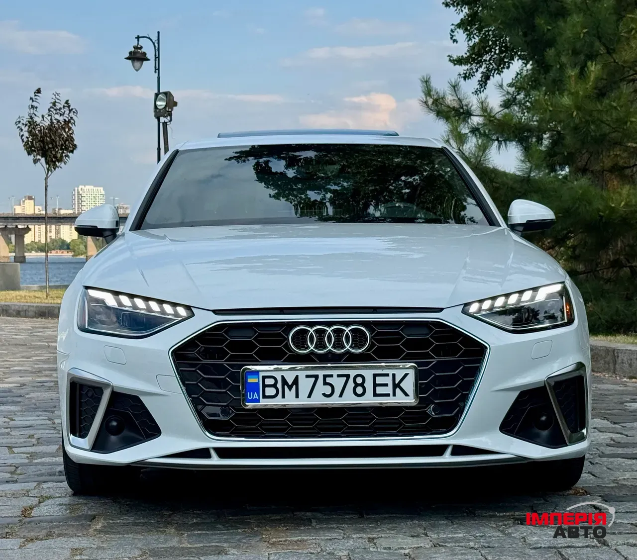 Audi A4 - фото 3