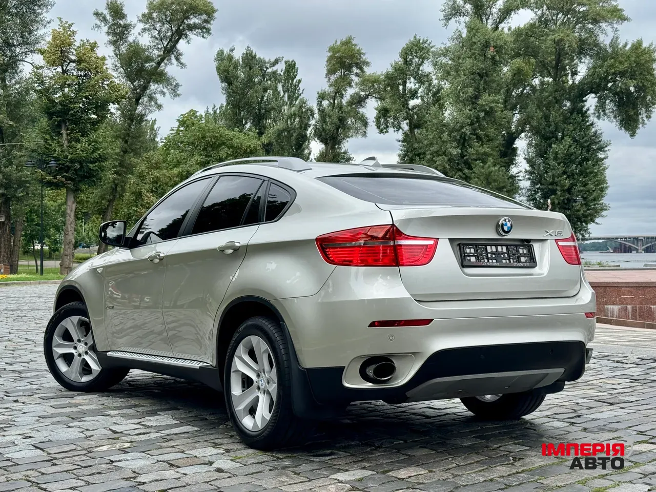 BMW X6 - фото 6