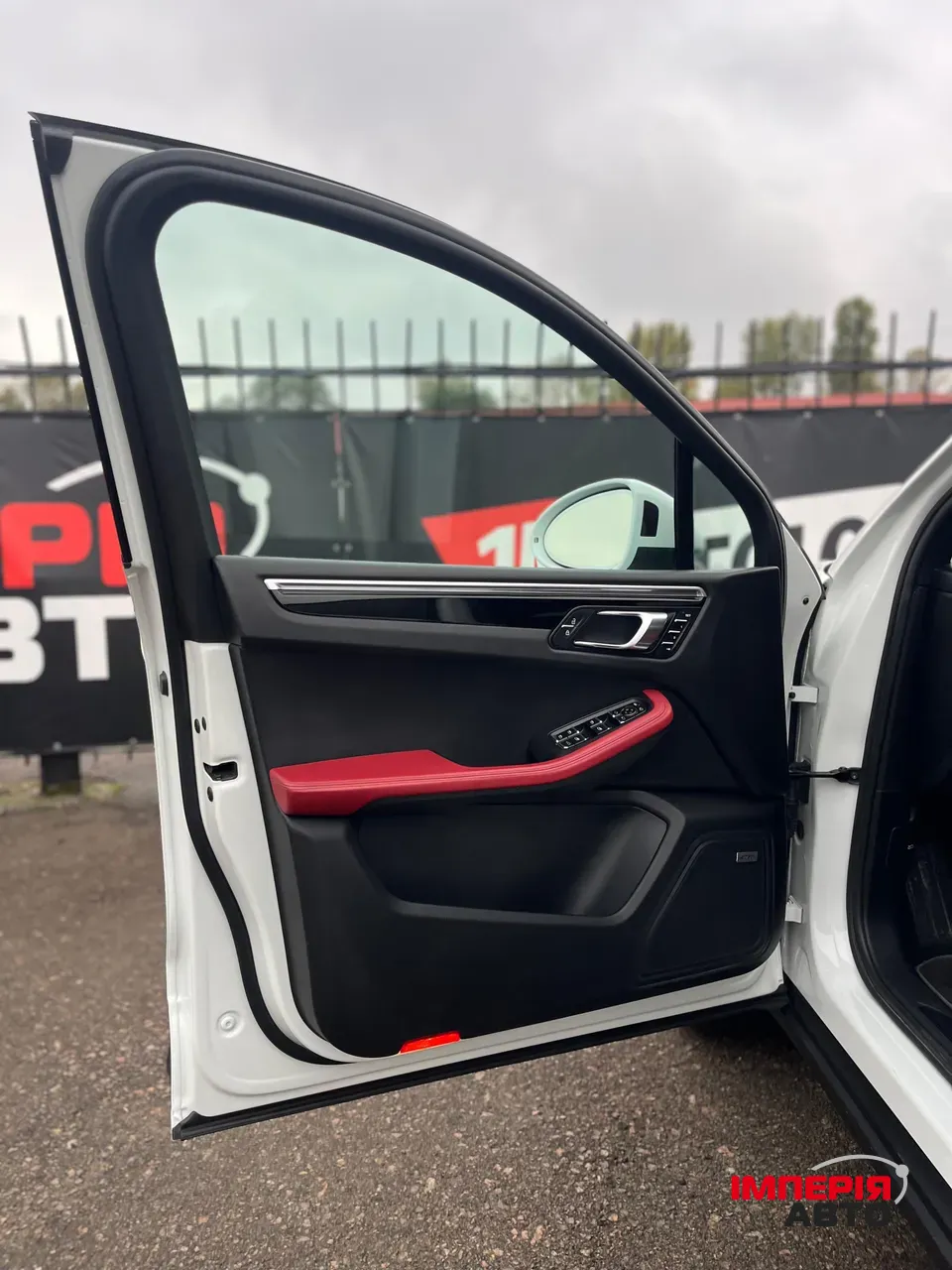 Porsche Macan - фото 7