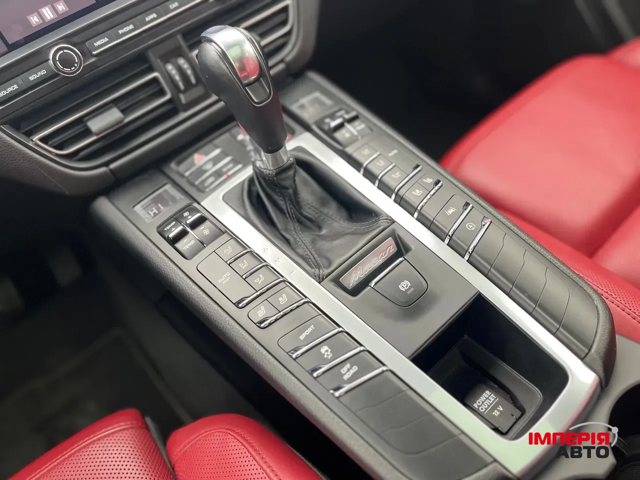 Porsche Macan - фото 8