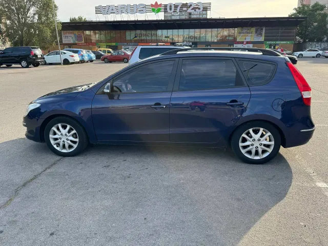 Hyundai i30 - фото 5