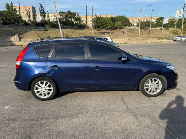 Hyundai i30 - фото 4