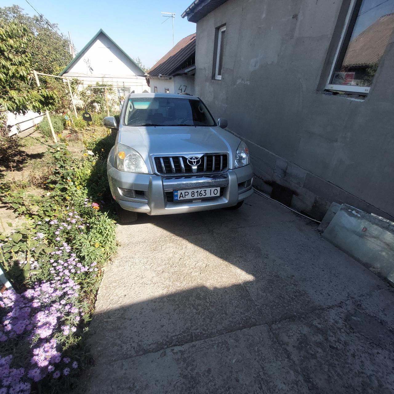 Toyota Land Cruiser Prado - фото 1