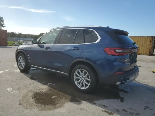 BMW X5 - фото 2