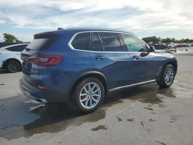 BMW X5 - фото 3