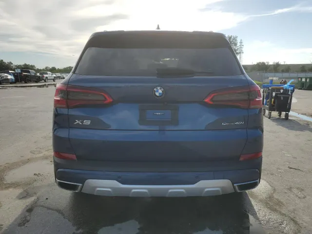 BMW X5 - фото 5