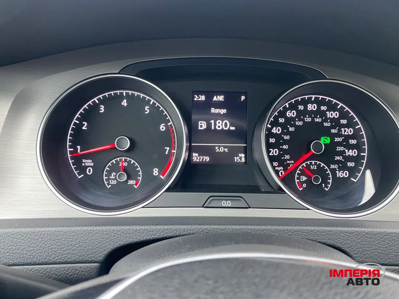 Volkswagen Golf - фото 20