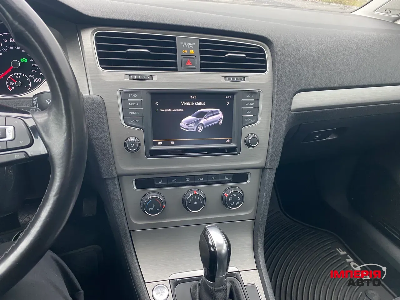 Volkswagen Golf - фото 22