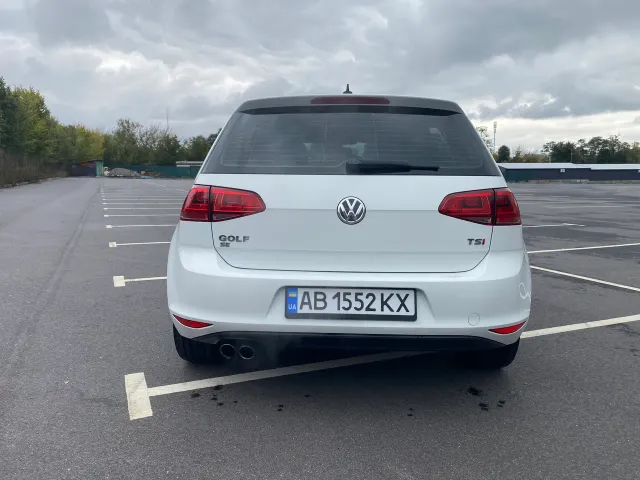 Volkswagen Golf - фото 4