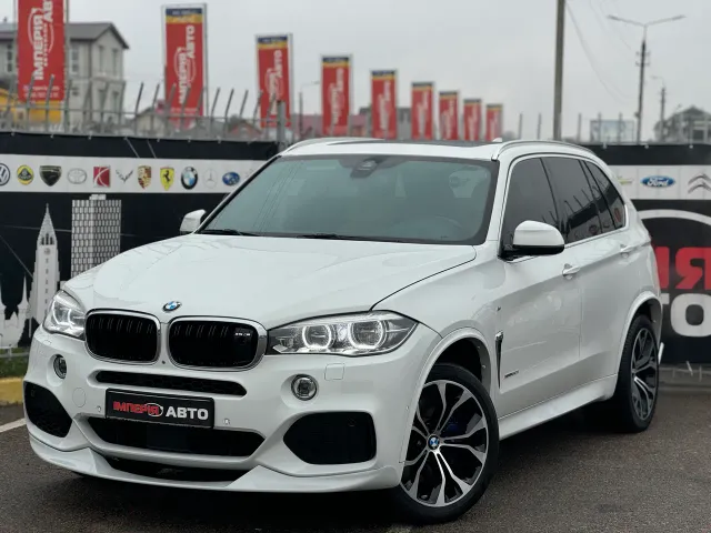 BMW X5 - фото 1