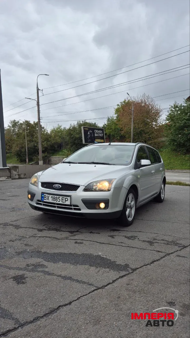 Ford Focus - фото 5