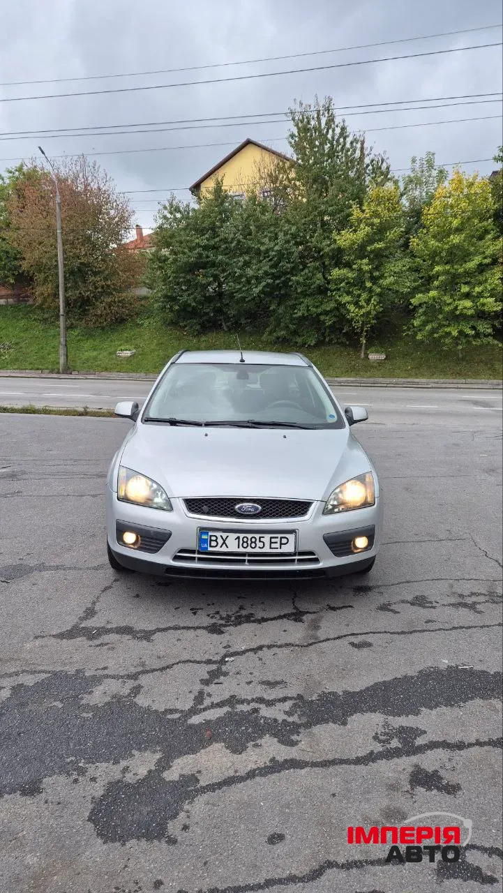 Ford Focus - фото 1