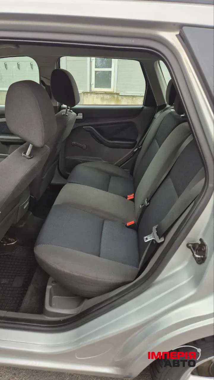 Ford Focus - фото 16