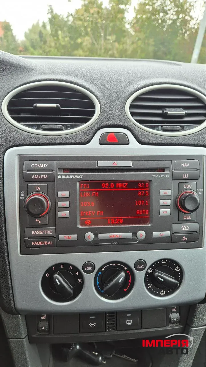 Ford Focus - фото 11