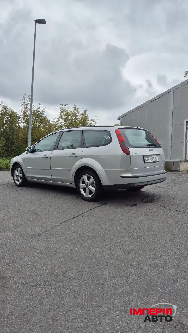 Ford Focus - фото 9