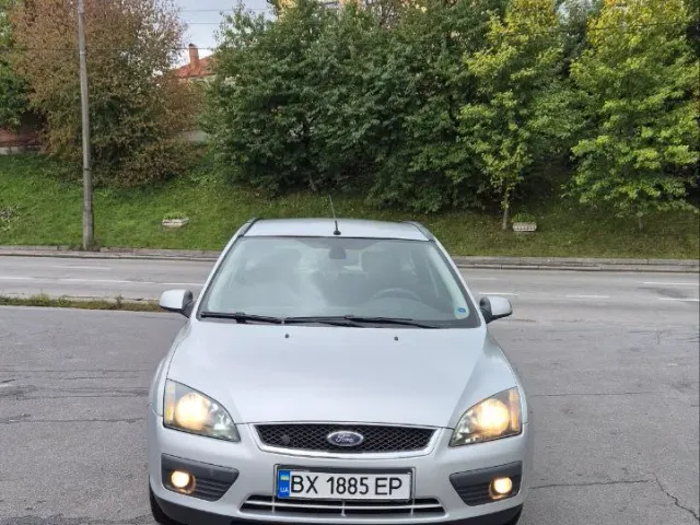 Ford Focus - фото 1