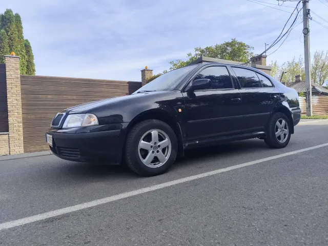 Skoda Octavia - фото 1