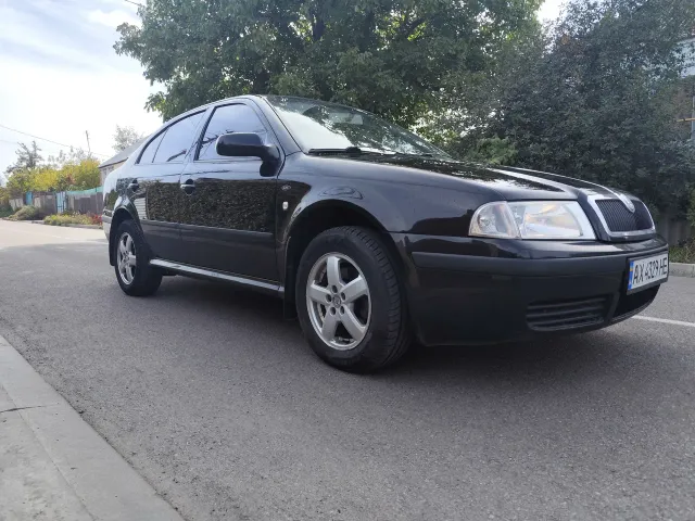 Skoda Octavia - фото 4