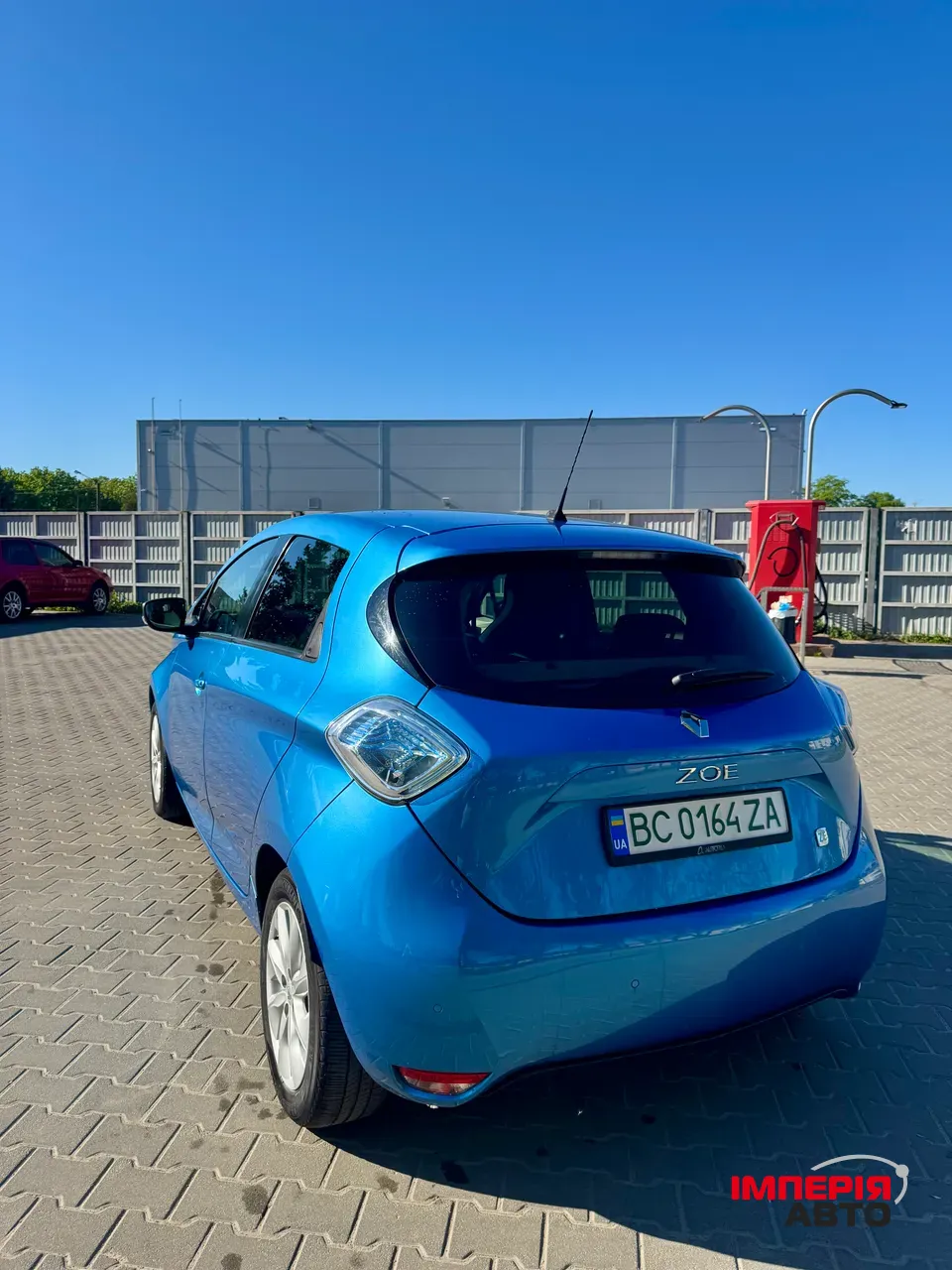 Renault ZOE - фото 6