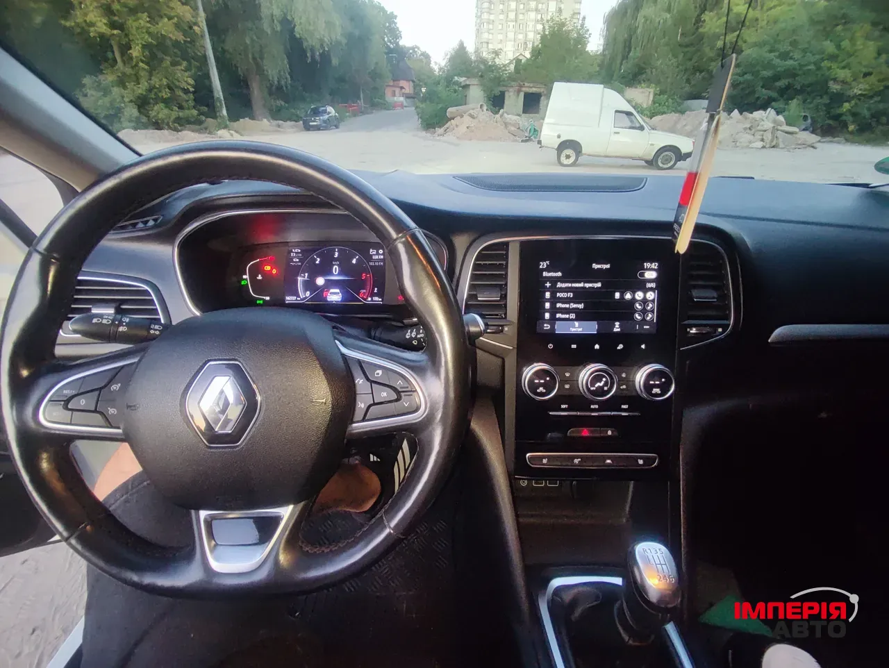 Renault Megane - фото 17