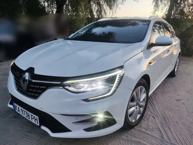 Renault Megane - фото 1
