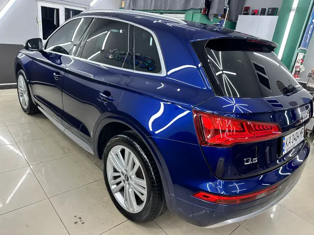 Audi Q5 - фото 3