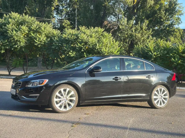 Volvo S60 - фото 3