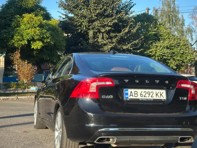 Volvo S60 - фото 4