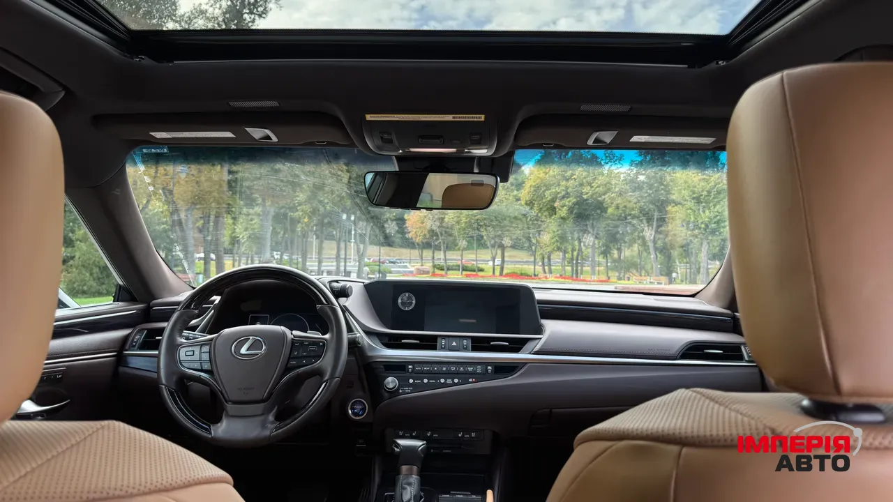 Lexus ES - фото 16