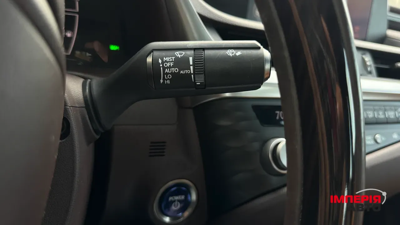 Lexus ES - фото 23