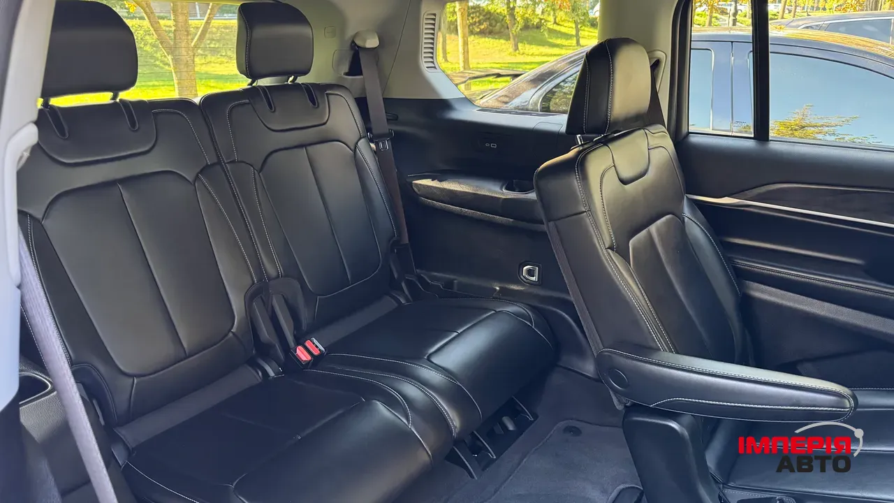 Jeep Grand Cherokee - фото 13
