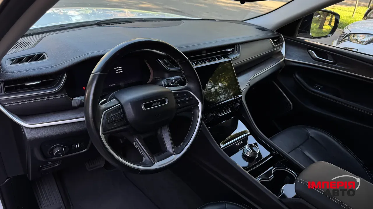 Jeep Grand Cherokee - фото 9