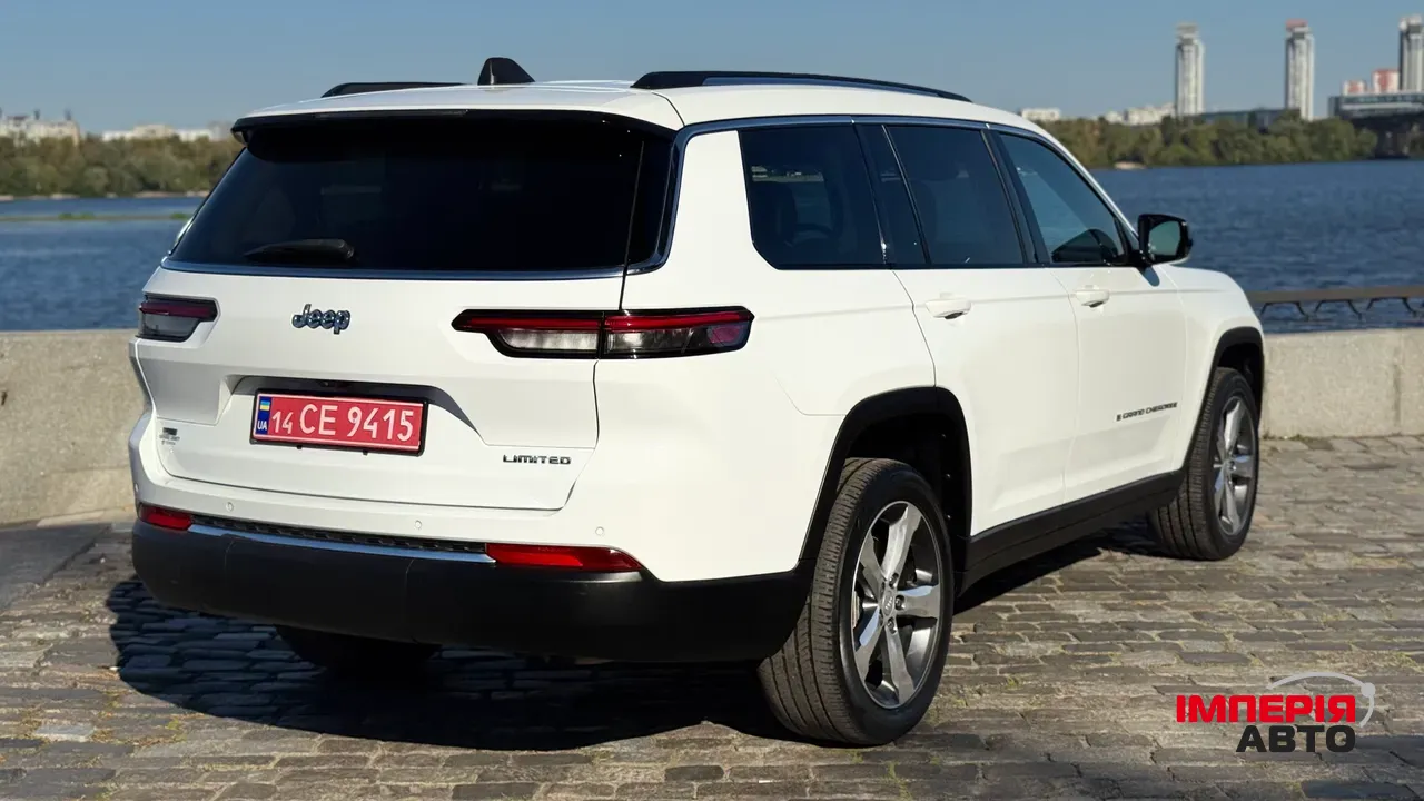 Jeep Grand Cherokee - фото 3