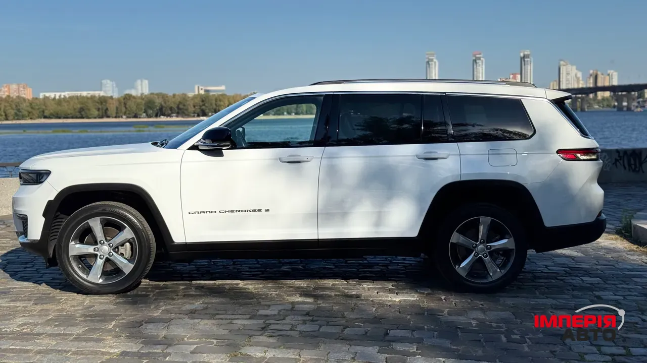 Jeep Grand Cherokee - фото 6