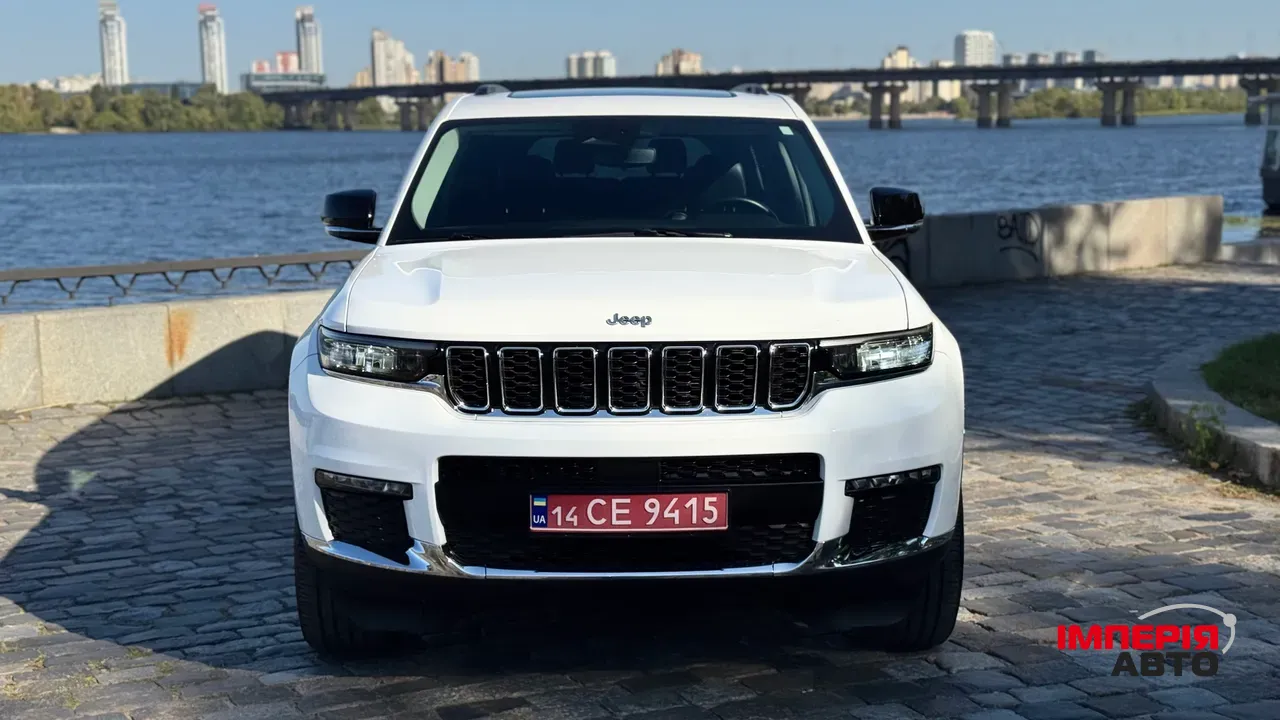 Jeep Grand Cherokee - фото 8
