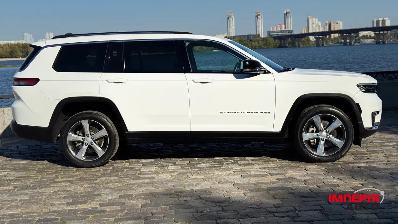 Jeep Grand Cherokee - фото 2