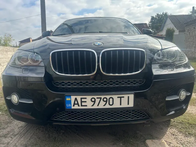 BMW X6 - фото 2