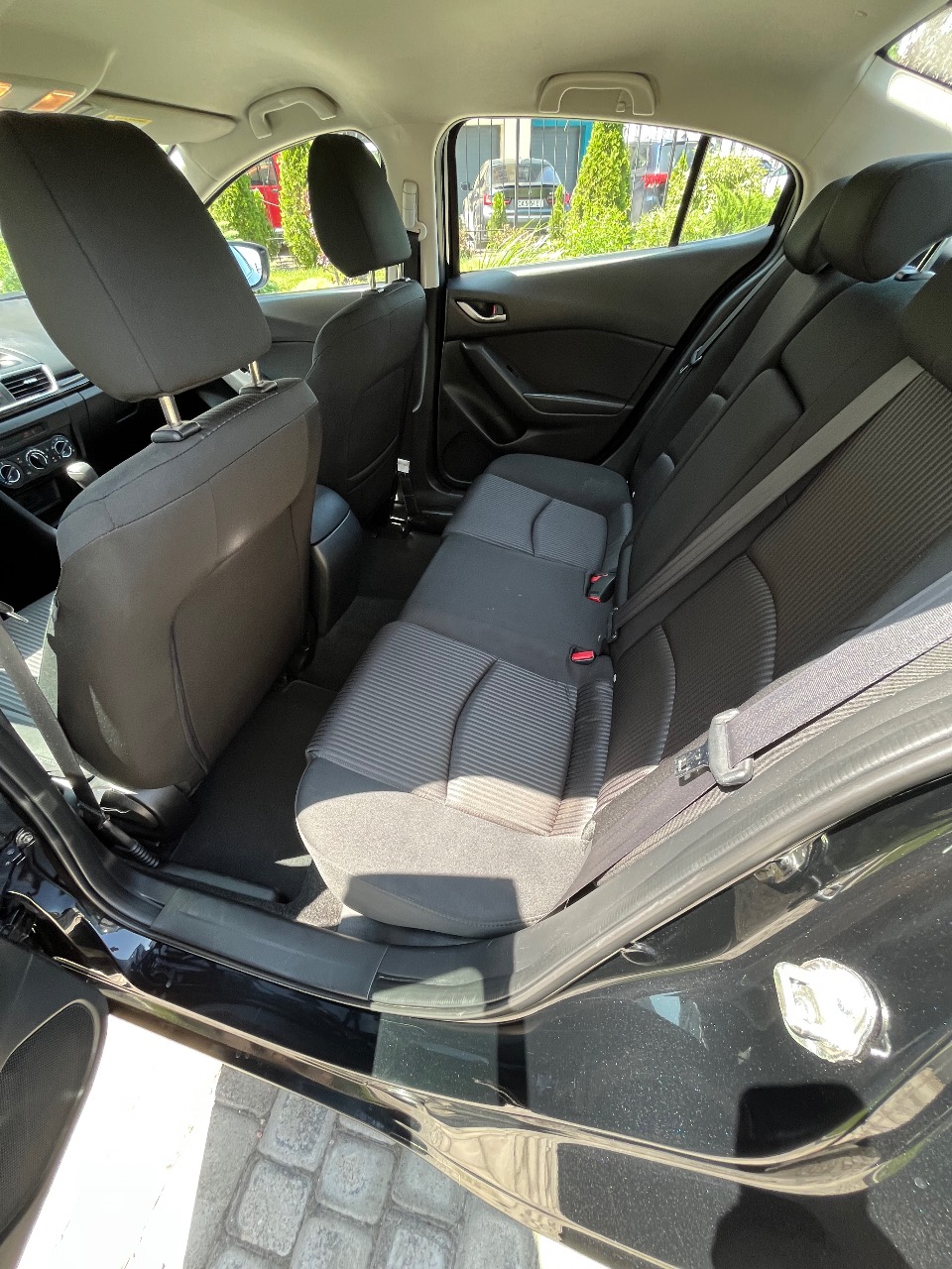 Mazda 3 - фото 8