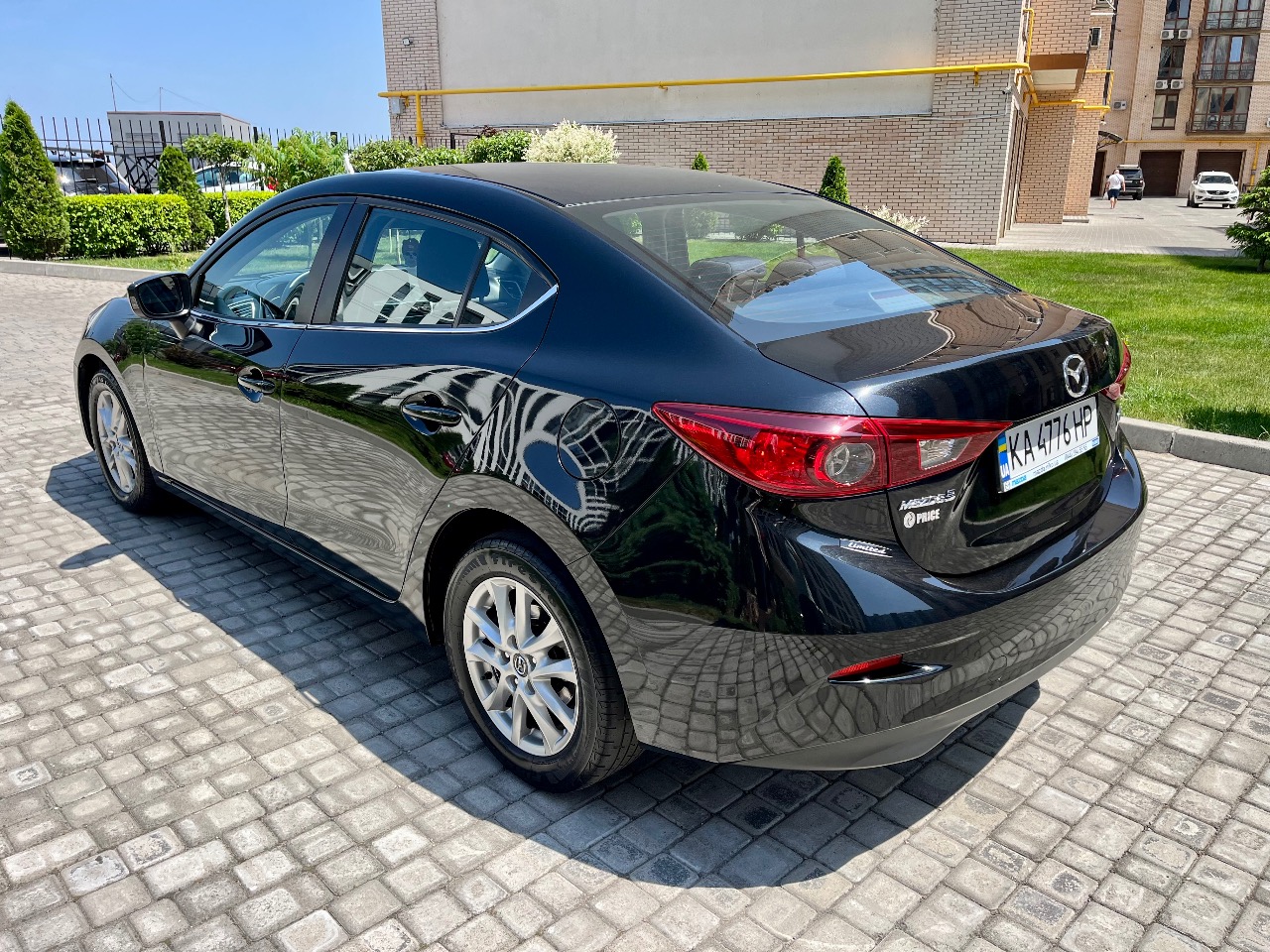 Mazda 3 - фото 12