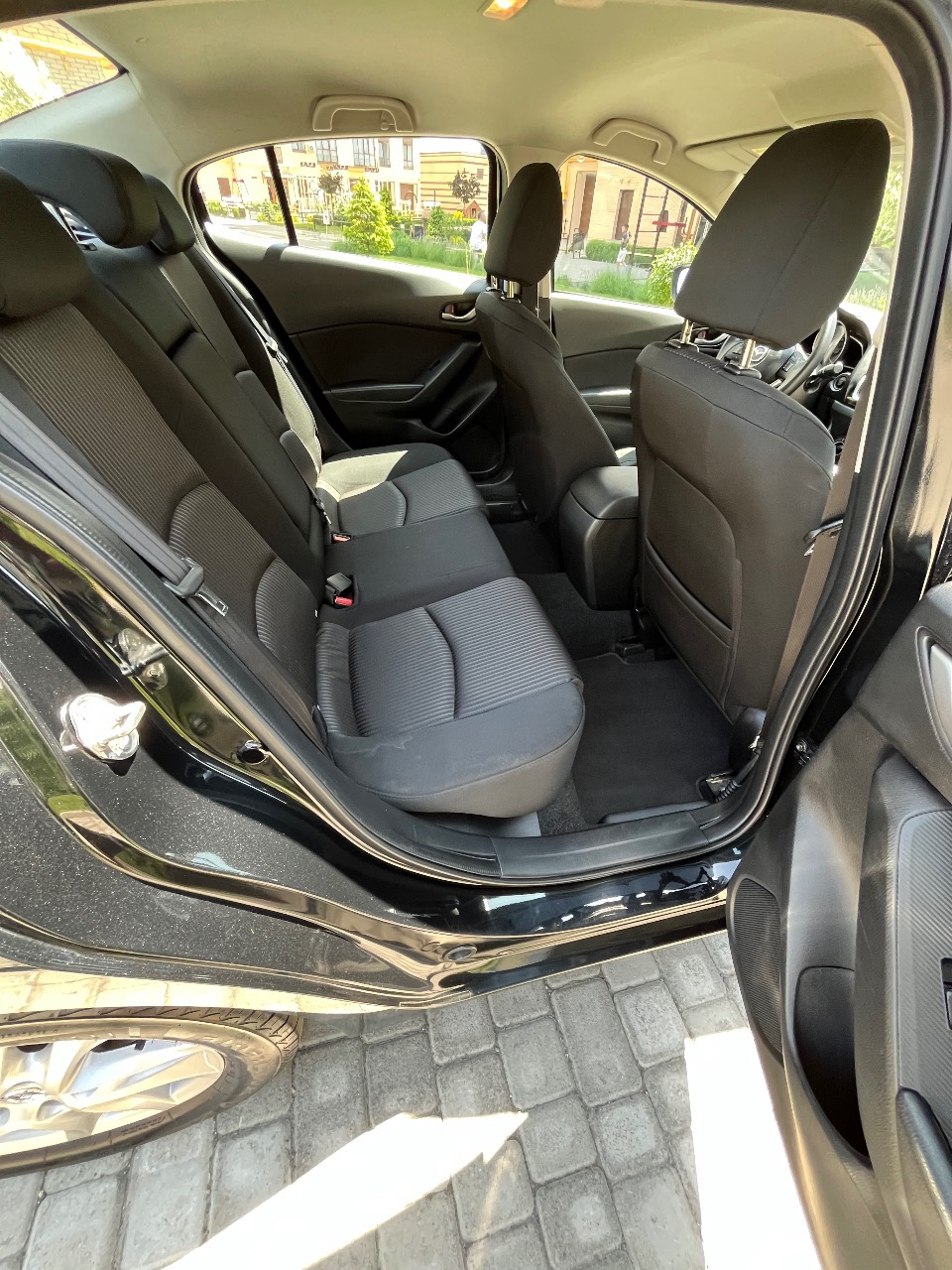 Mazda 3 - фото 18