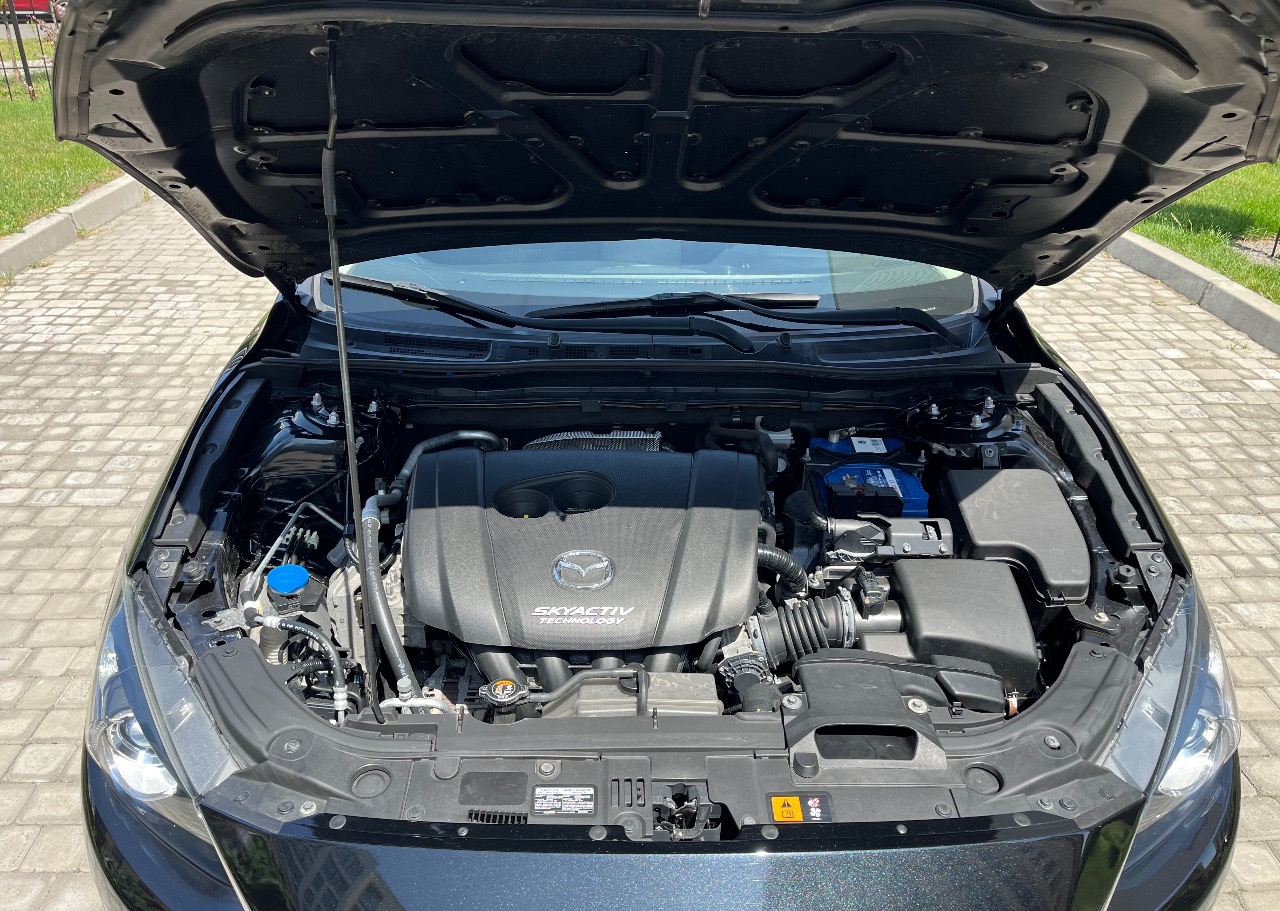 Mazda 3 - фото 7