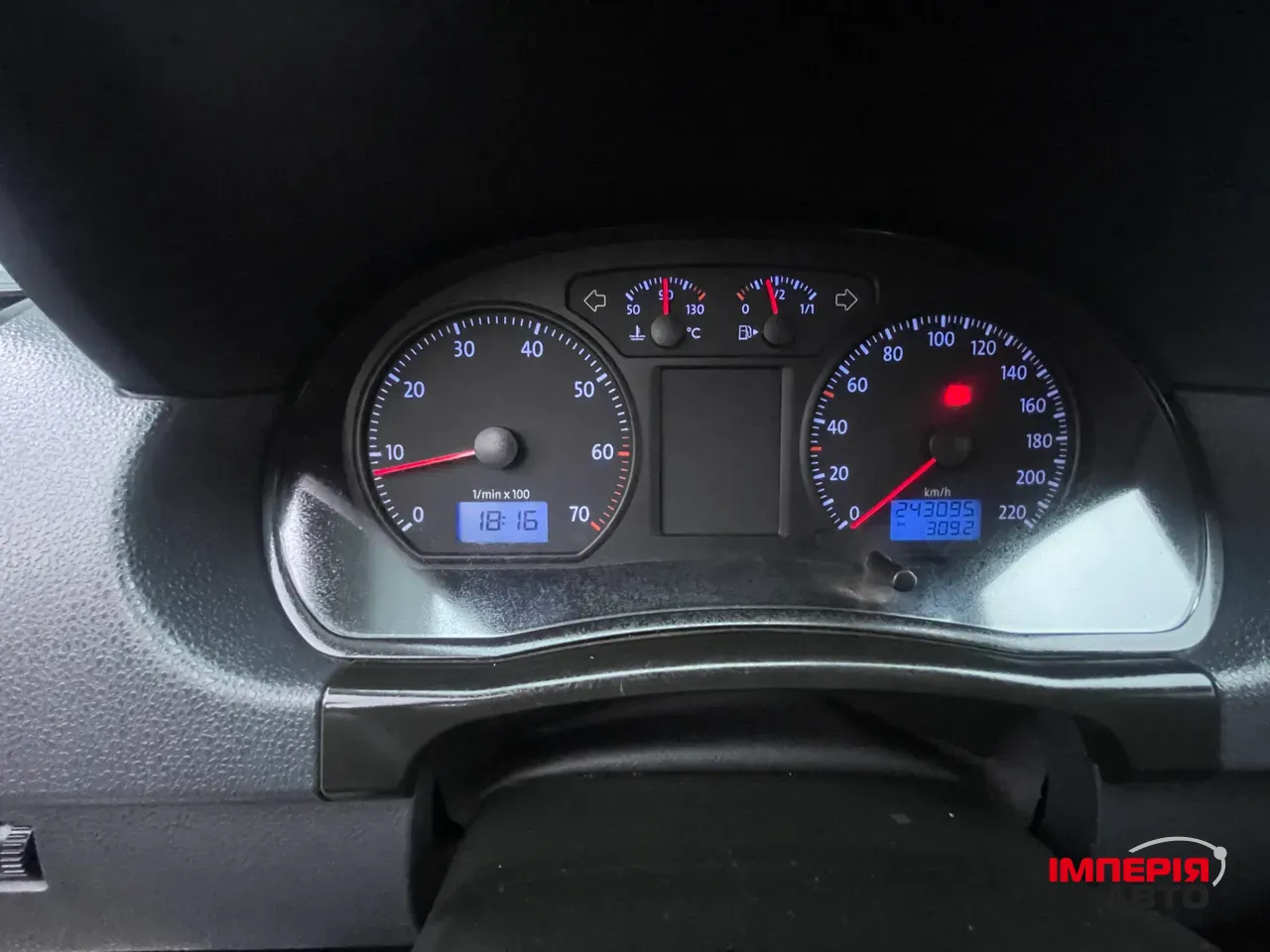 Volkswagen Polo - фото 16