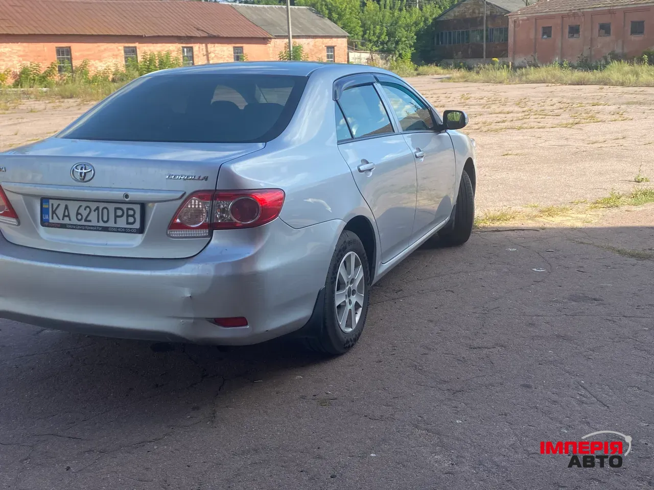 Toyota Corolla - фото 2