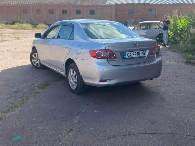 Toyota Corolla - фото 5