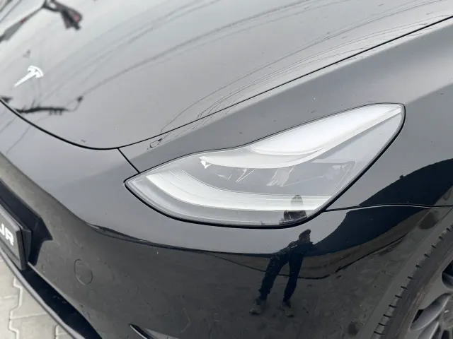 Tesla Model Y - фото 3
