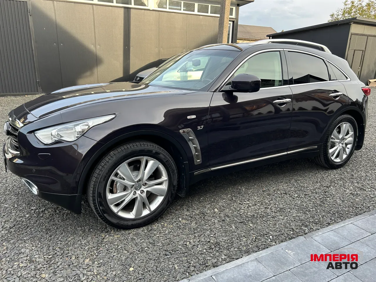 Infiniti QX70 - фото 10