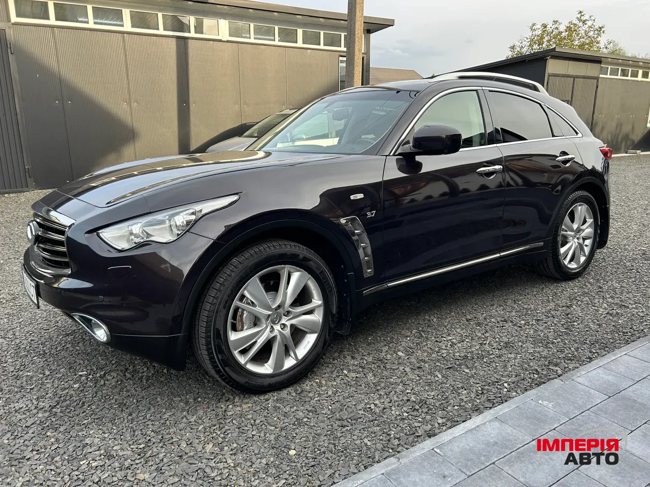 Infiniti QX70 - фото 12