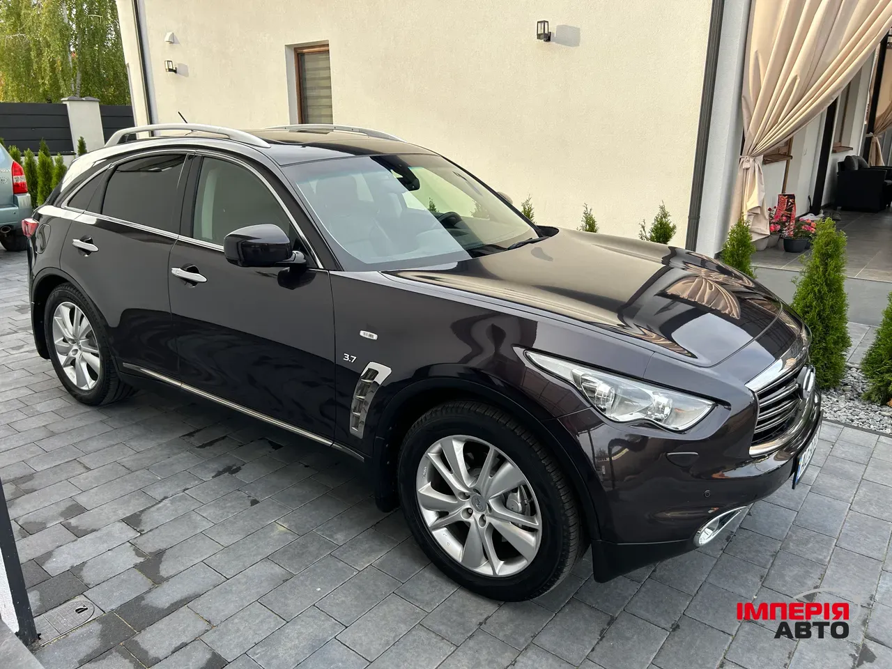Infiniti QX70 - фото 4