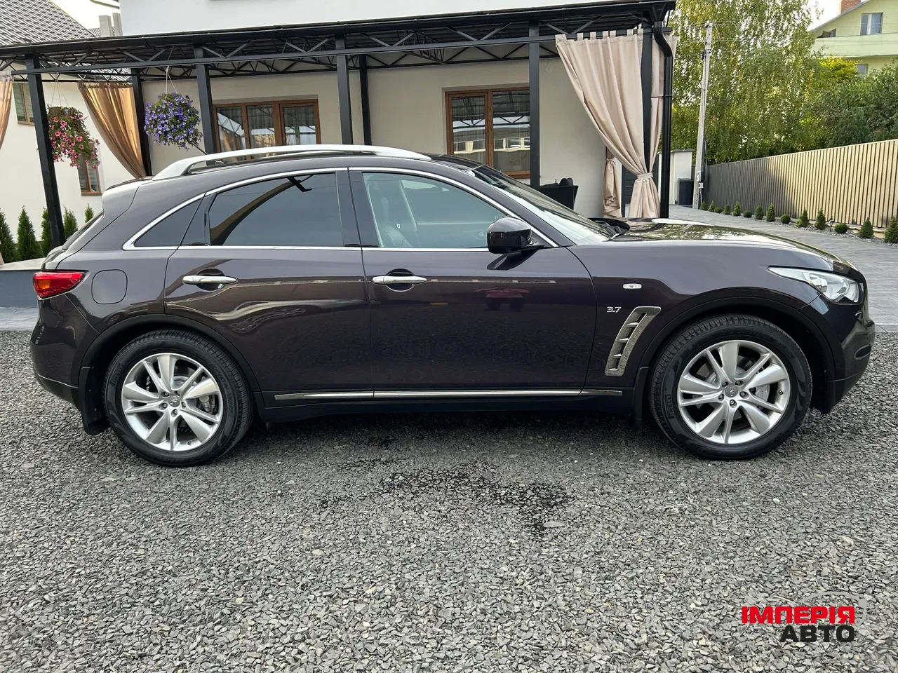 Infiniti QX70 - фото 9