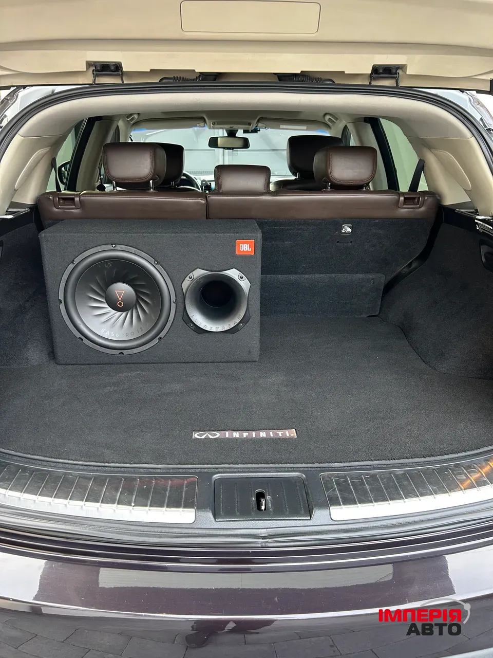 Infiniti QX70 - фото 25